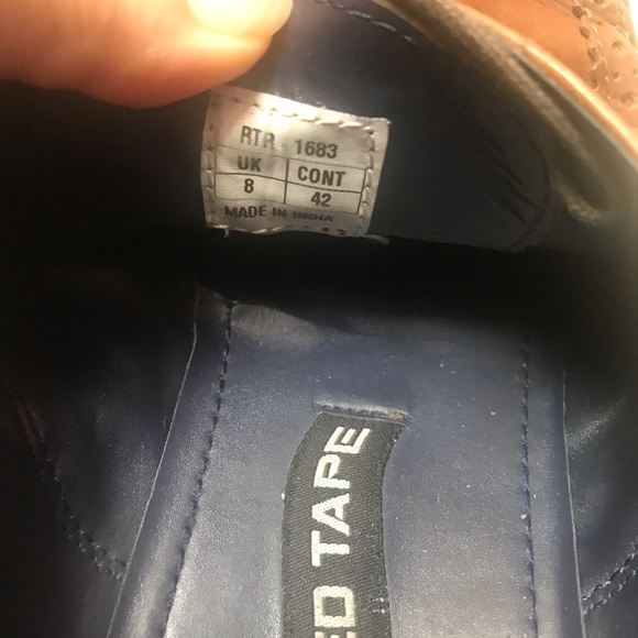 Red tape formal shoe - Picture 3 of 4